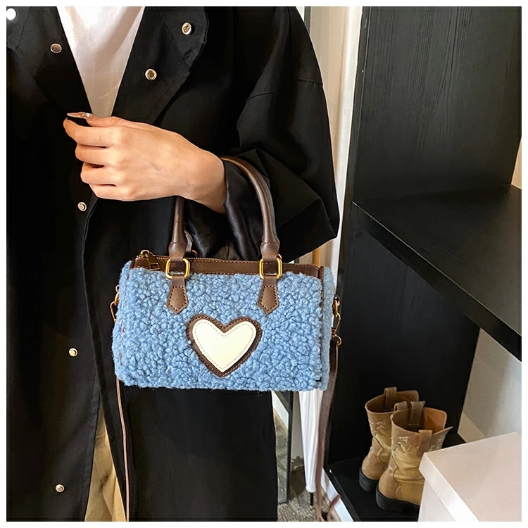 ファーバッグ ショルダーバッグ ハートデザイン (T)