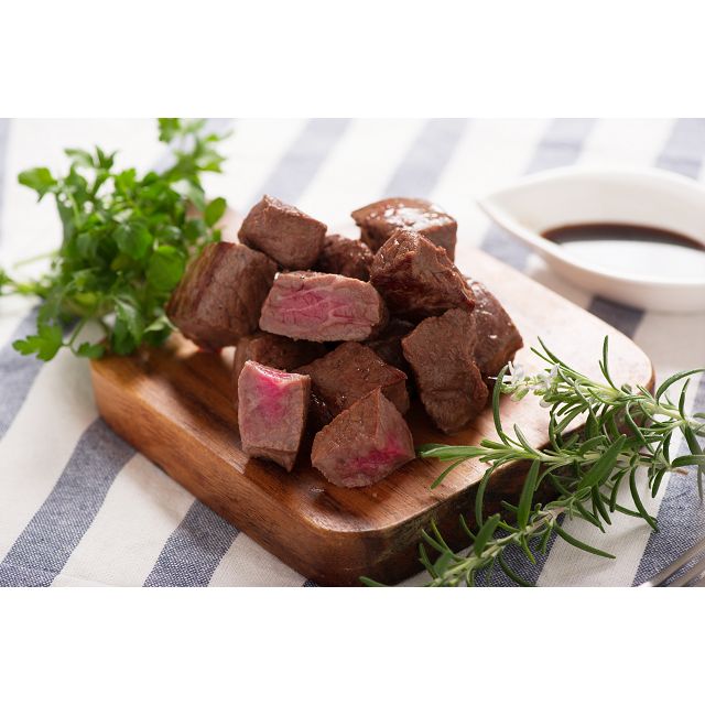 （グルメギフト）兵庫 神戸ビーフ 赤身カットステーキ用 600g（200gx3）