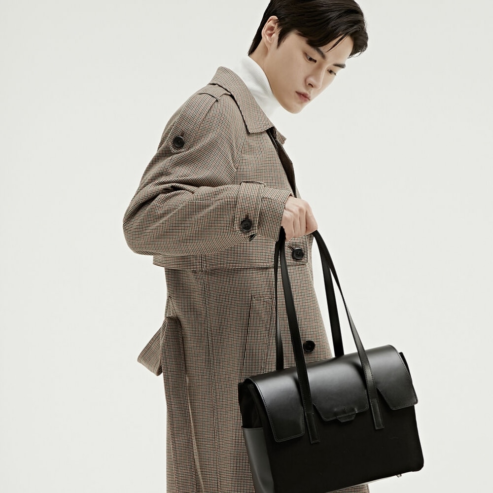 Bedford Elevenのポリゴンミディアムフラップショルダー新品 [コーティングブラックコンボ]