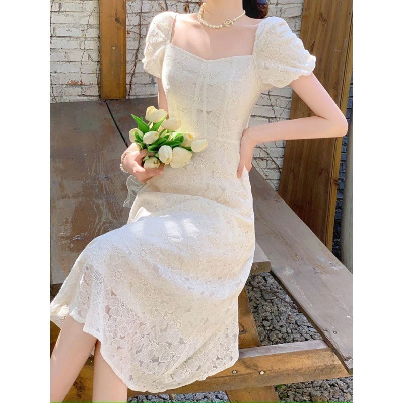 絶妙なデザインスリミングアプリコットレースパフスリーブドレス女性夏用