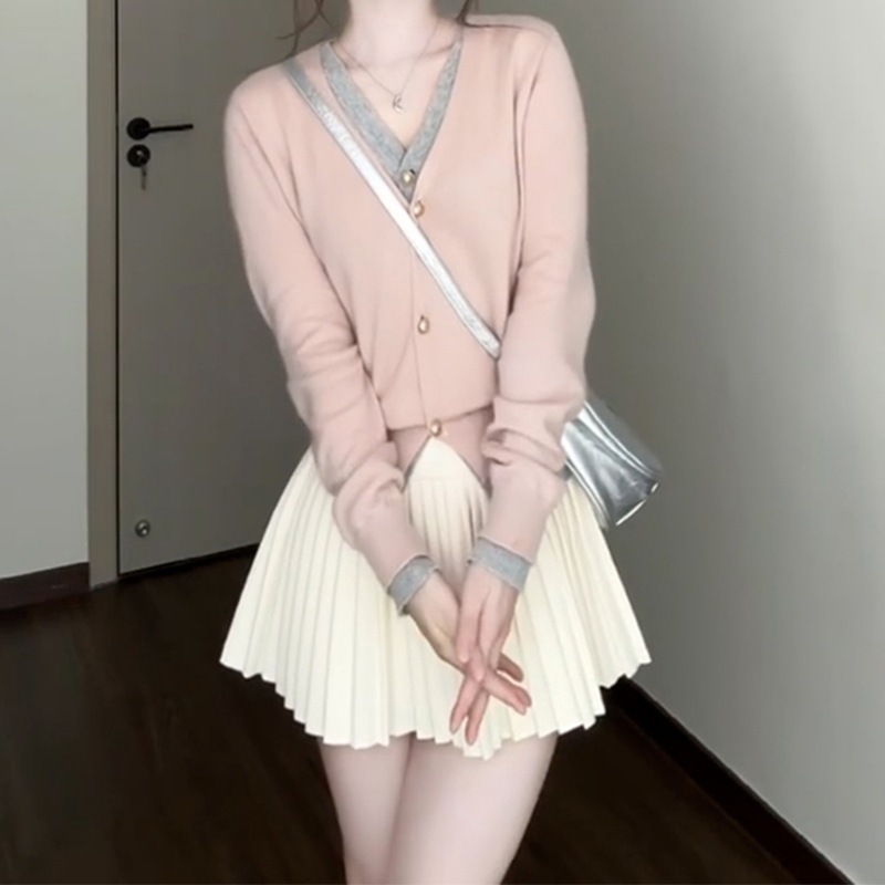 ハイエンドのカスタマイズ-韓国の秋のレディーストップス人気の老けコーデピンクのVネックフェイクツーピースニットカーディガンセット