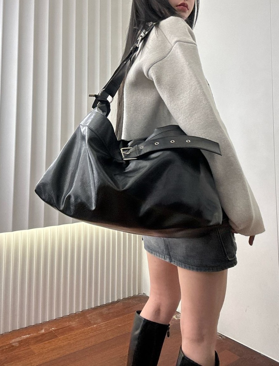 デロット ヴィンテージ カジュアル ベルト ビッグクロスバッグ 行商人 バッグ