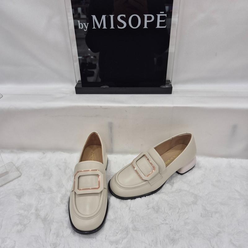 By 女性 ゴールド装飾 クラシック ローファー 112HT339SD012 IVORY 1 JJ