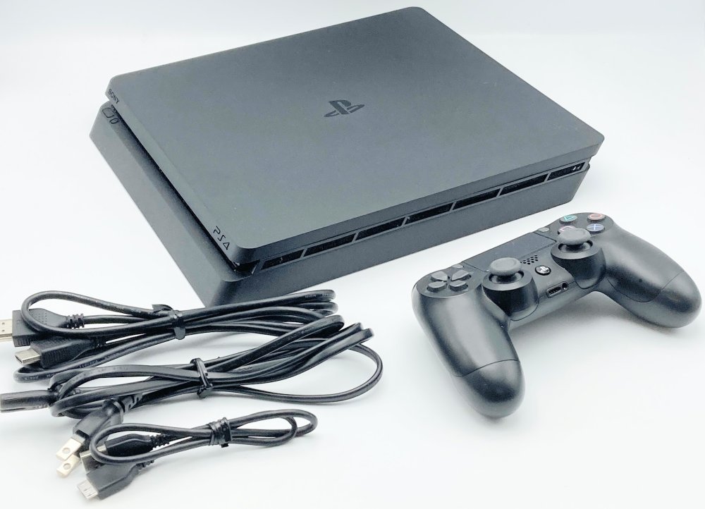 中古 PlayStation 4 ジェット・ブラック 500GB (CUH-2200AB01)