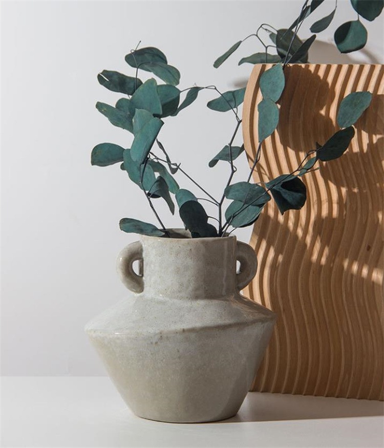 早い者勝ち 窯変の風合いを持つレトロケトル型陶磁器花器 アート性のあるフォルムの卓上装飾オブジェ 玄関棚やテレビボードのインテリア雑貨 ドライフラワーに対応し日常の贈答と住まい飾りに使える器