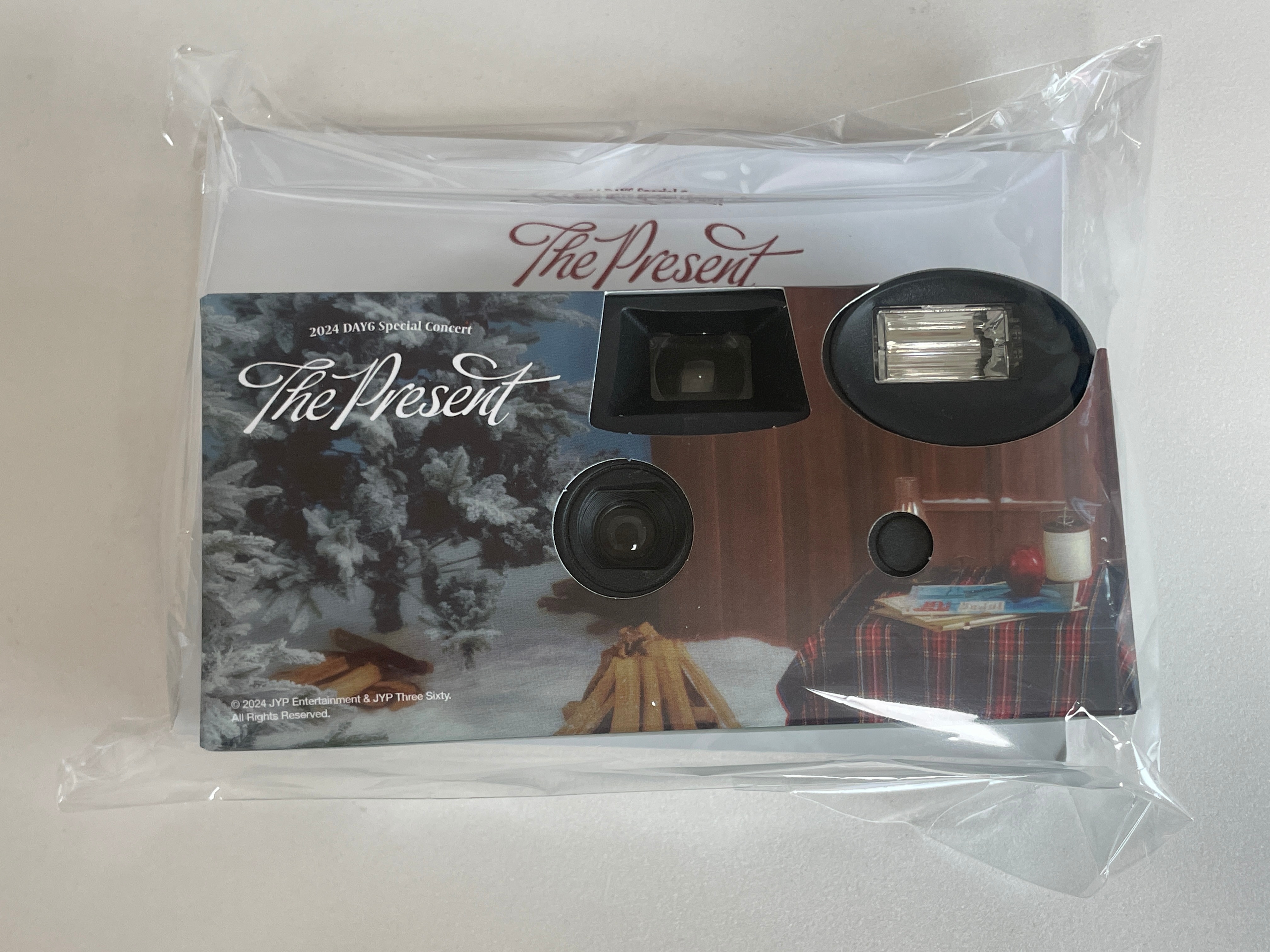 [on hand] 2024 DAY6 SPECIAL CONCERT THE PRESENT OFFICIAL MERCH DAY6 FILM CAMERA SET