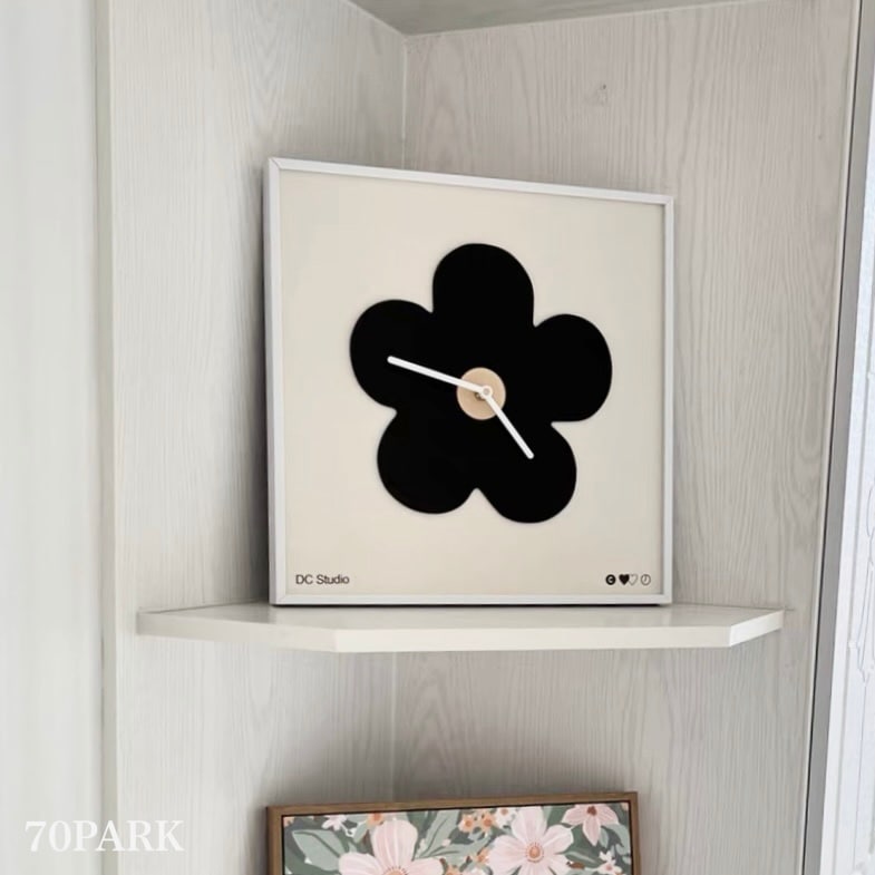 フラワー モチーフ スクエア クロック 壁掛け時計 花 おしゃれ 韓国インテリア 韓国雑貨 韓国っぽ インテリア雑貨 韓国