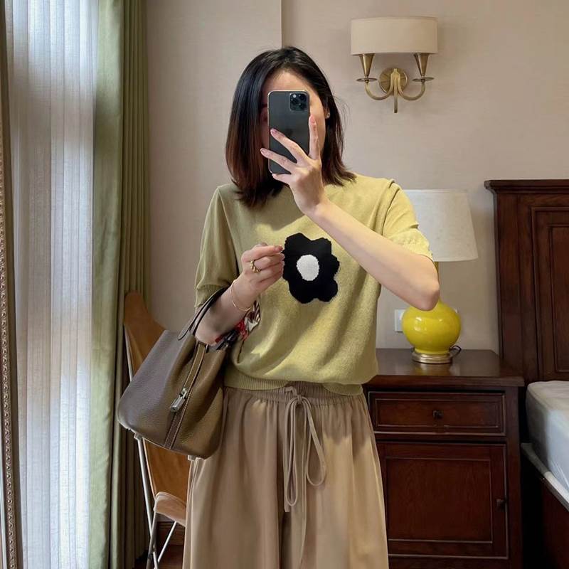 ニット トップス 袖あり 半袖 五分袖 フラワー かわいい 大人可愛い きれいめ シンプル カジュアル 大人 おしゃれ かっこいい レトロ アジアン エスニック エキゾチック 大人女子 こなれ感 ラフ