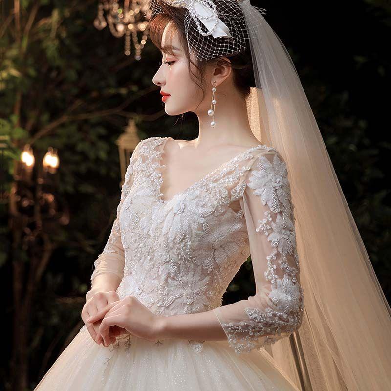 ウェディングドレス パフスリーブ プリンセスドレス 白 結婚式ドレス ビーズ スパンコール 高級感 トレーンドレス 花嫁ドレス ｖネック ウェディングドレス 袖あ