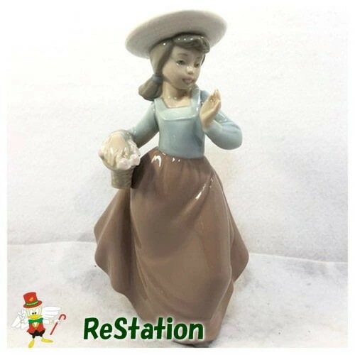 【中古】NAOポーセリン「散歩のために」02001087Nao by Lladro Out For a Stroll