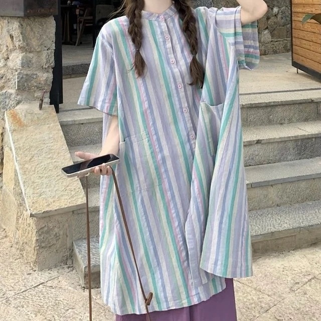 2024 春夏トップス シャツ ロング丈 丈長め ラウンドネック ボタン 半袖 ストライプ ゆったり 細見え 夏 ブルー 青 カジュアル おしゃれ かわいい キュート 韓国ファッション レディース お