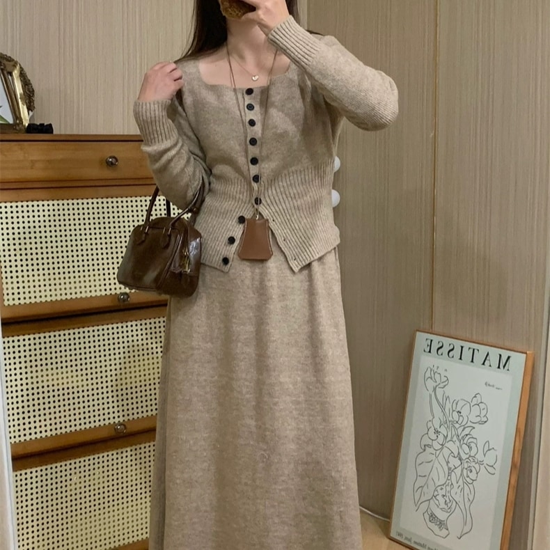 大人気 スクエアネック 長袖 セーター +ニット ロングスカート ットアップセ 4,981円