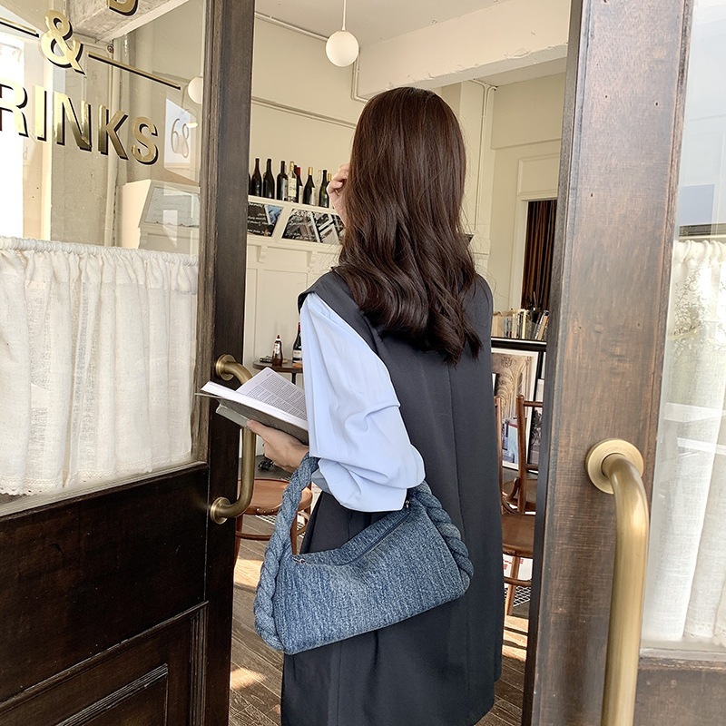 雲 でモダン かたかた掛け 大容量トートバッグ デニム ショルダーバッグ 手提げバッグ チェーン 高級感