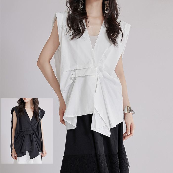 新作追加 イレギュラーシャツ　変形スタイル　半袖　ブラック　ホワイト　トップス　ブラウス　細く見える　クリックポストで