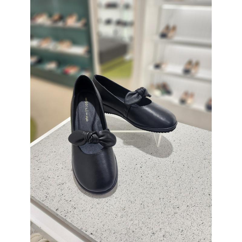 [驪州店] [] 女性の足の甲リボンのディテール フラットシューズ(2color) 712535005 ブラック