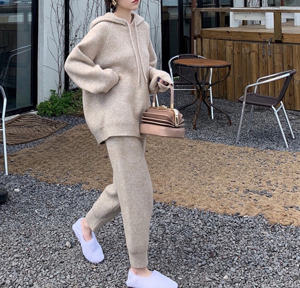 トップス ボトムス パンツ セットアップ ルームウェア パーカー フーディー ズボン スウェット 部屋着 ジョガーパンツ 長袖 萌袖 フード付き 上下セット 2点セット かわいい シンプル カジュアル