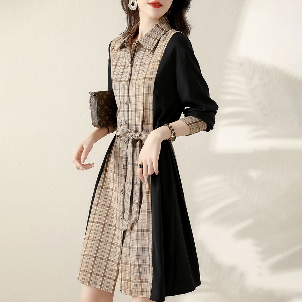 ワンピース 長袖 襟付き フレア ウエストマーク 切り替えデザイン ドッキング ハイウエスト