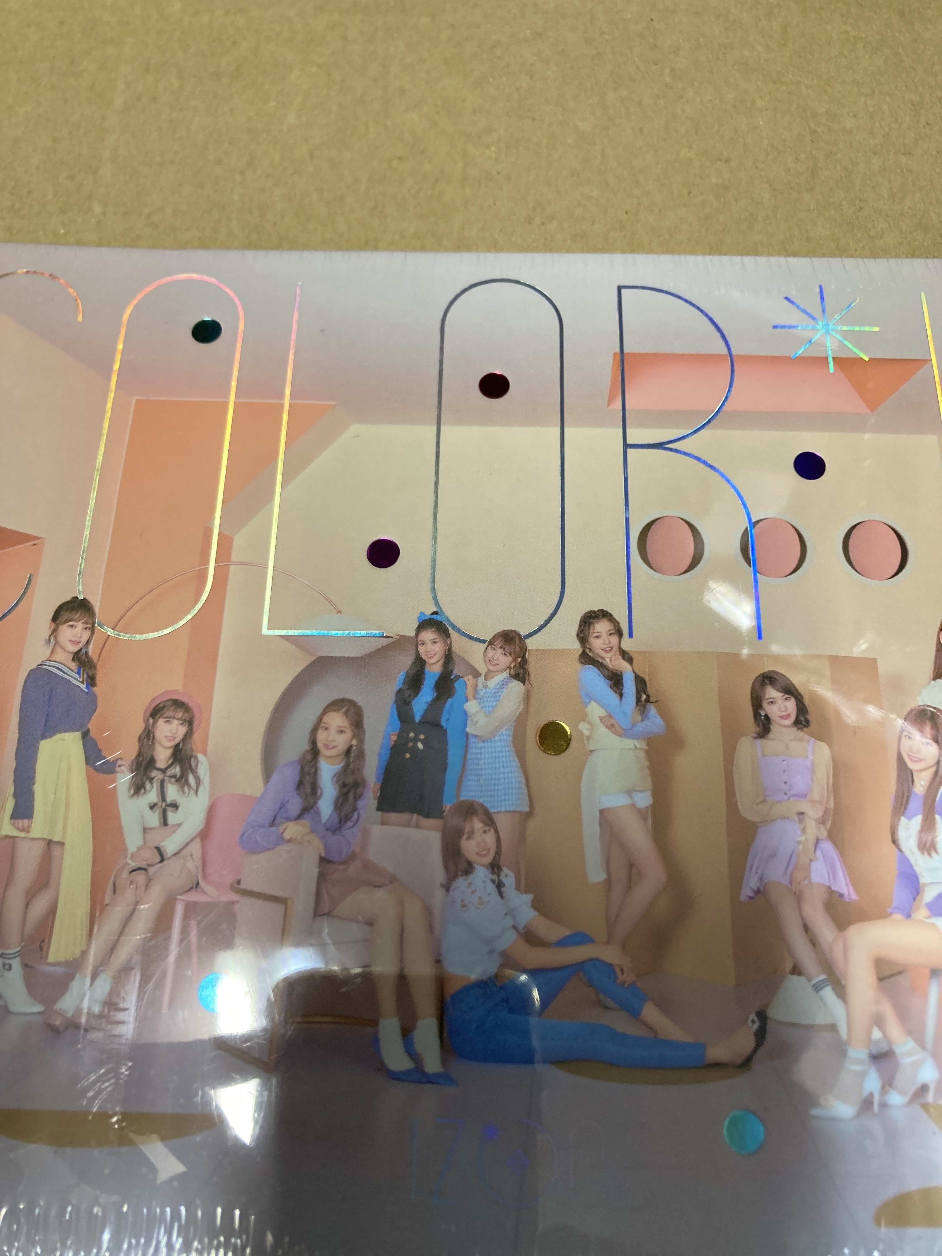 1st Mini Album: COLOR*IZ (カラーバージョン) IZ*ONE 新品未開封