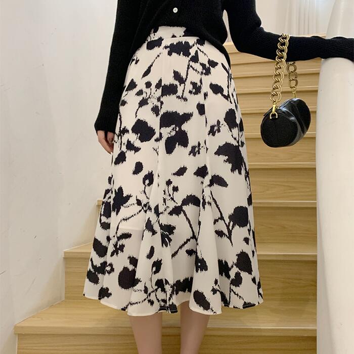 スカート ボトムス フラワー プリント レディース エレガント きれいめ カジュアル おしゃれ ミモレ丈 大人 可愛い フェミニン フレア ウエストゴム 楽ちん 体型カバー ホワイト 白 ブラック 黒