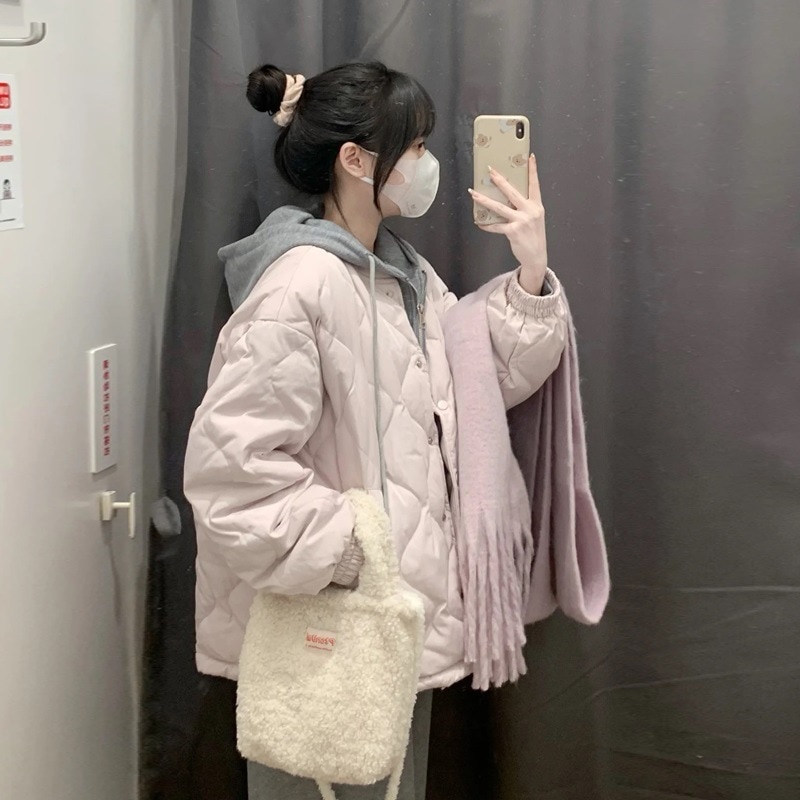 2025年冬の女性用の薄手のダウンジャケット新しいスタイル非常に見栄えが良く今年最も人気があり多用途なカレッジスタイルの暖かいジャケットです