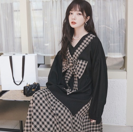 デザイン ワンピース パーカー ロング丈 長袖 ドロップショルダー ドッキング デザイン 美ライン ニュアンス リボン レイヤード ロマンチック かわいい 大人可愛い きれいめ シンプル カジュアル