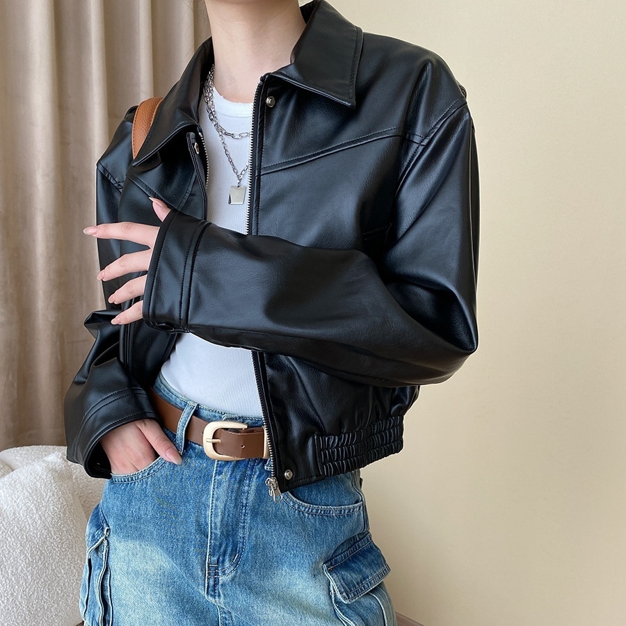 アウター ジャケット レザージャケット ショート丈 長袖 襟付き 前開き ファスナー ボタン レザー ポケット かわいい 大人可愛い きれいめ シンプル 上品 おしゃれ かっこいい カジュアル