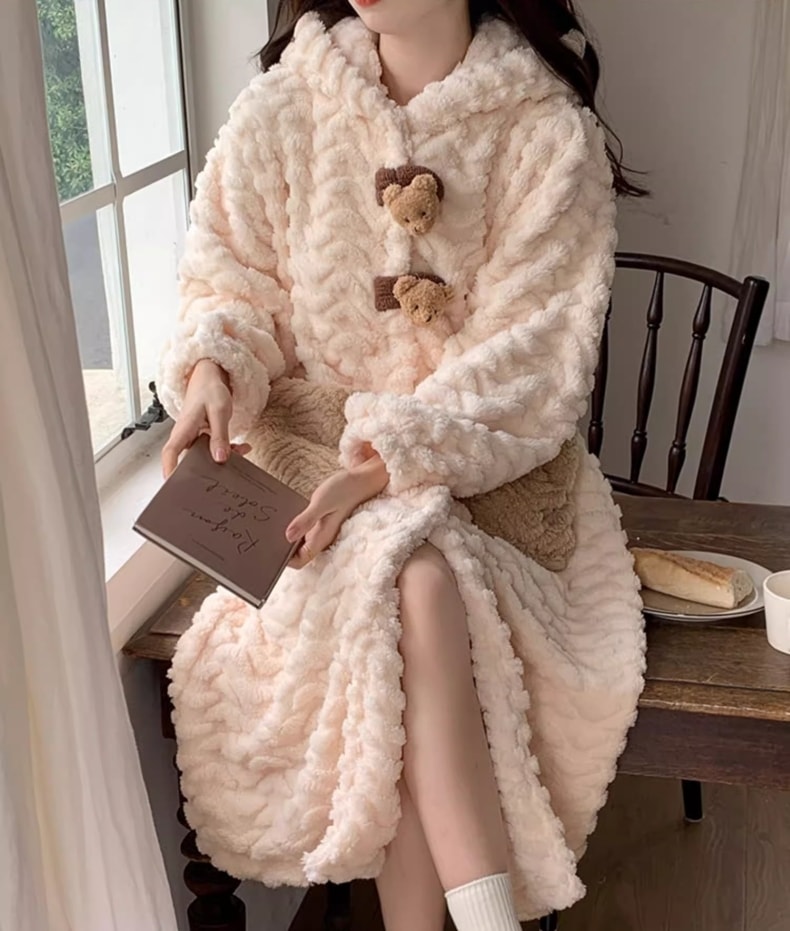 ルームウェア もこもこ 熊 パジャマ 冬 長袖 ナイトガウン フード付き 寝巻き 部屋着 モコモコ ふわふわ ポリエステル 大人可愛い おしゃれ 大人女子 キュート とろみ感 春 秋 冬 お出かけ