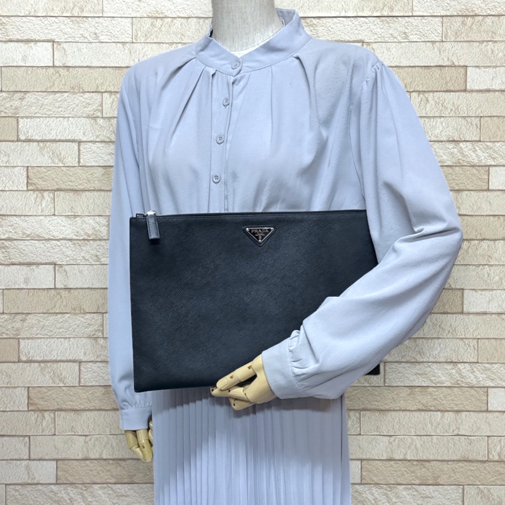 プラダ サフィアーノ クラッチバッグ レザー 2NG001 ブラック PRADA 中古