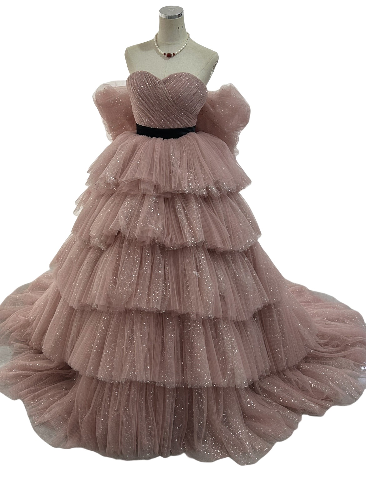 豪華！カラードレス ピンク ベアトップ キラキラチュール 豪華なバックリボン 柔らかく重ねたチュールスカート