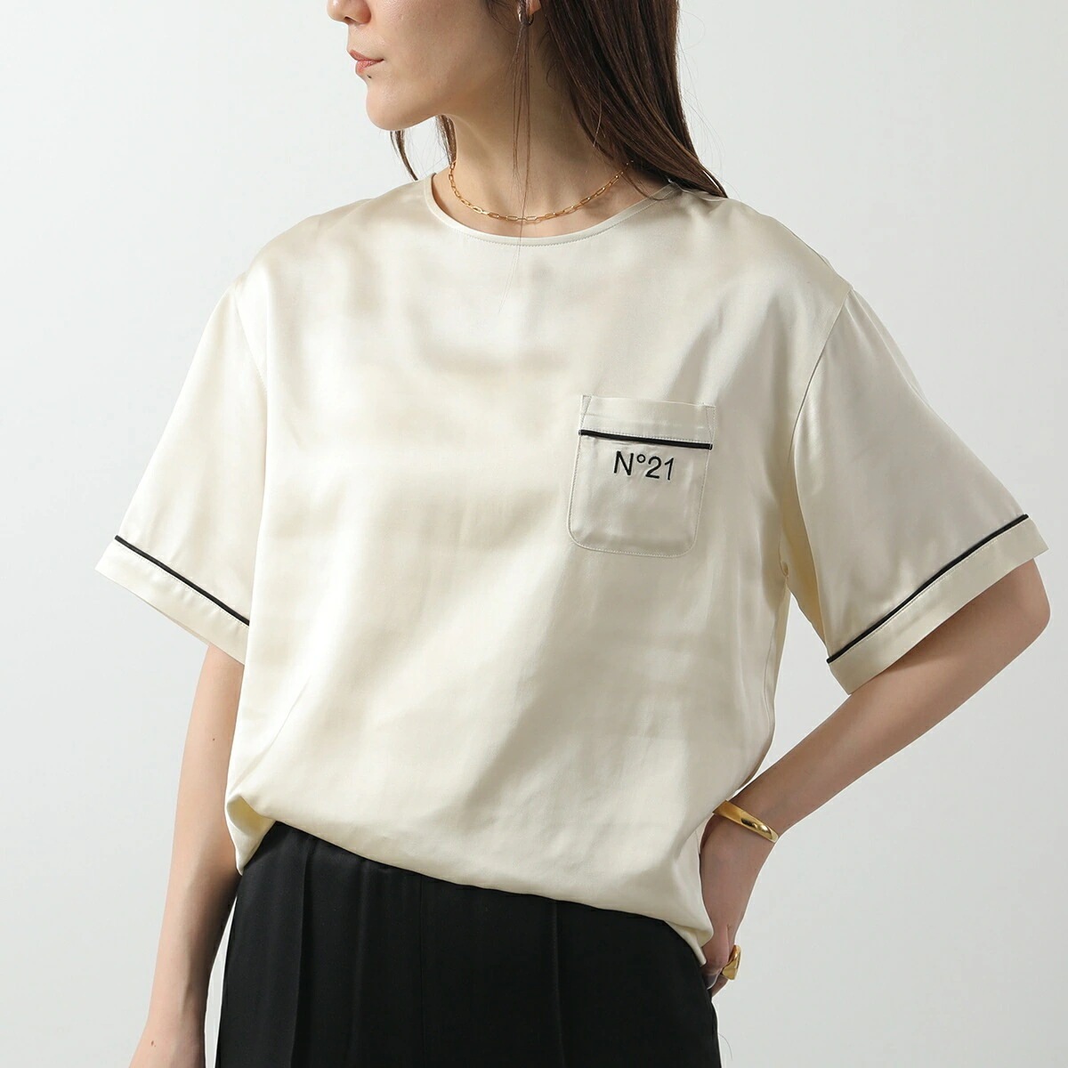 N21 KIDS ヌメロヴェントゥーノ キッズ ブラウス N2100W N0397 レディース ガールズ シャツ 半袖 クルーネック サテン ロゴ刺繍 0N718