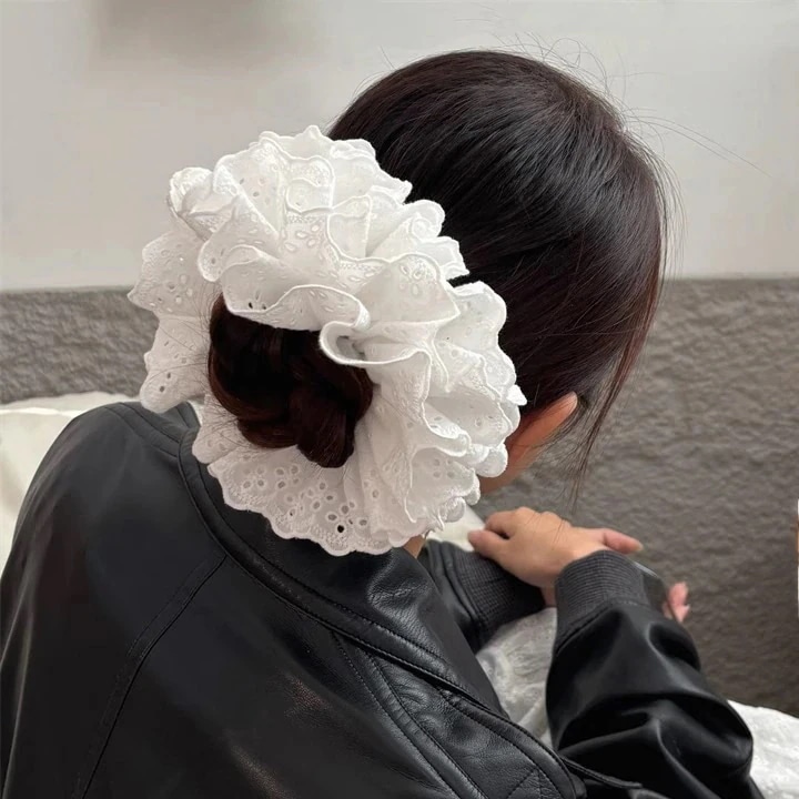 シュシュ4レースレース甘いヘアサークル女性くり抜き ヘッドバンドフレンチヴィンテージ感のヘアアクセサリー