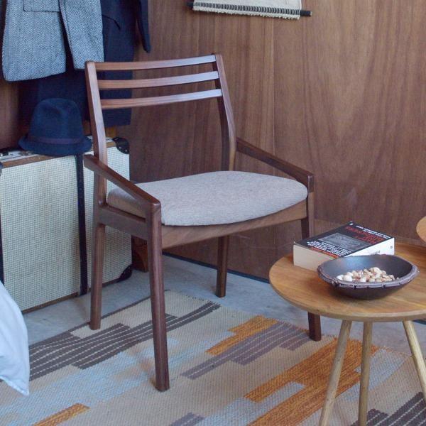 ダイニングチェア 北欧 肘付き おしゃれ 安い 木製 完成品 木脚 日本製 国産 布 ファブリック チェアー 椅子 イス