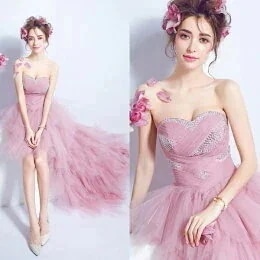 ドレス二次会トレーン　レース花嫁シンメトリー編み上げタイプ　ピンクドレス　ウエディングドレス二次会ミニドレスパーティードレス結婚式二次会花嫁ドレス嬢ドレス　ミニ　個性派　トレーン付き