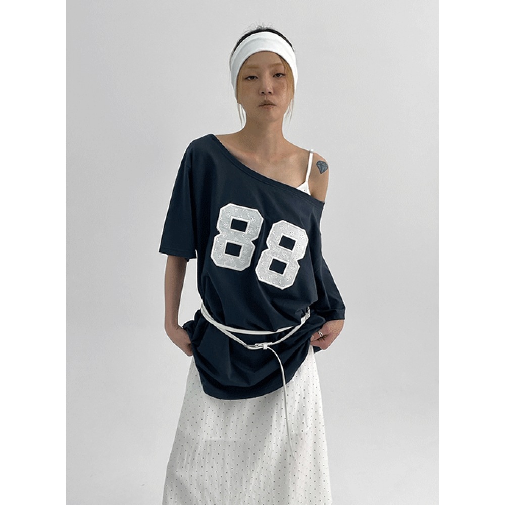 ブラックアップ ナイチュ 番 ノーム オフショルダー 半袖Tシャツ