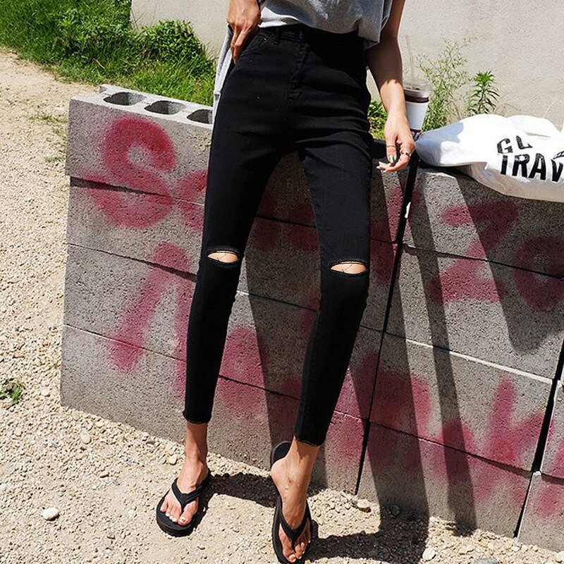 ボトムス パンツ 春 夏 秋 冬 カジュアル レディース スキニーパンツ スリムパンツ 無地 ブラック シンプル カジュアル 大人 おしゃれ お洒落 ジャスト 26 27 28 29 30 31 こな