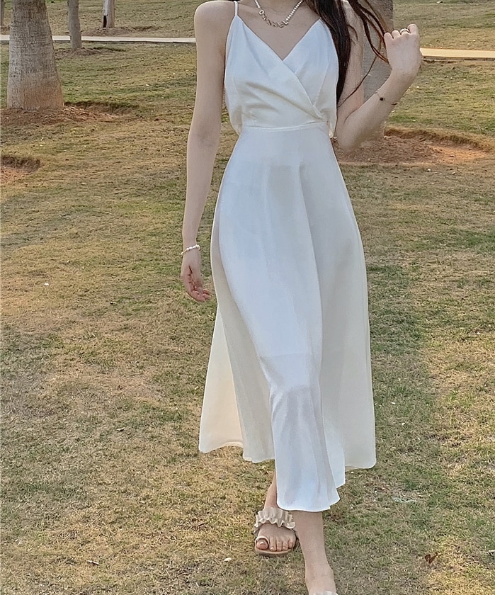 ワンピース ワンピドレス ロング ロング丈 9分丈 袖なし ノースリーブ カシュクール フレア Aライン バックリボン きれいめ シンプル 大人 上品 おしゃれ お洒落 大人女子 セクシー 5,561円