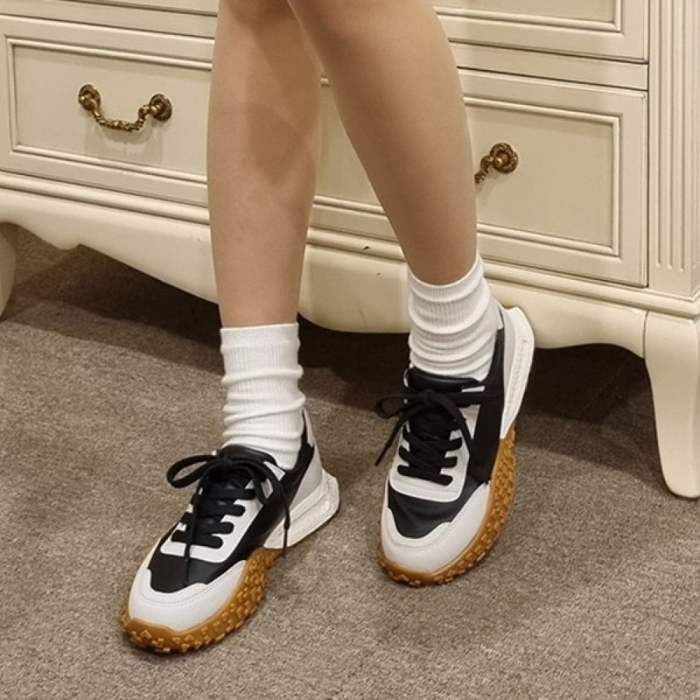 [Ninas Paris] 配色ファッションウィンドウ国内スニーカー 6,813円