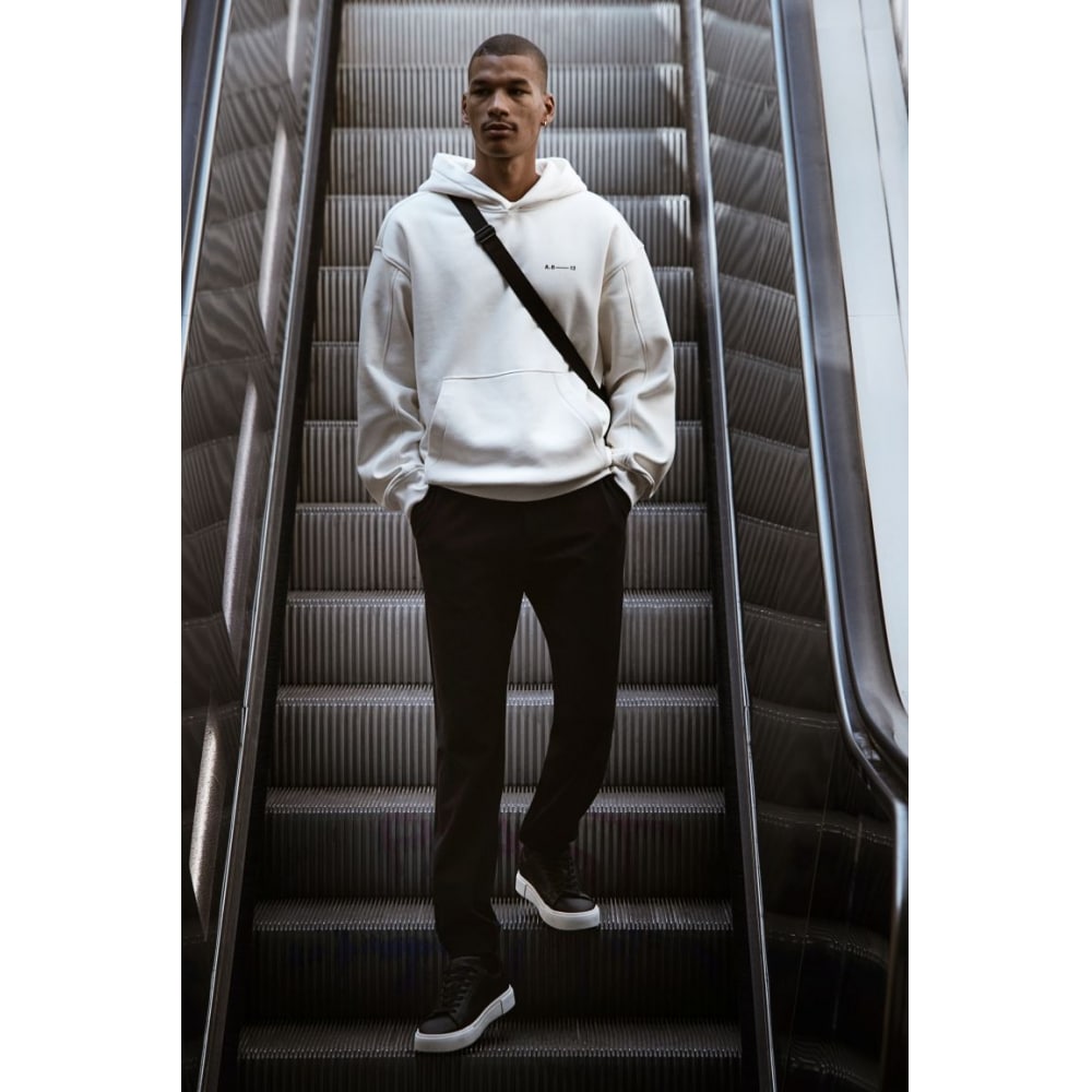 H&M スリムフィットトラウザーズブラック