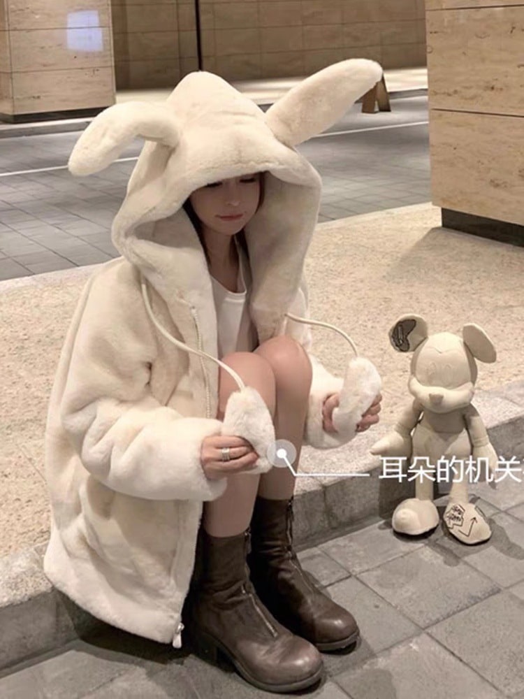 動くウサギの耳模造ウサギの毛皮の豪華なかわいいコート女性のための秋と冬のミドル丈の厚いラムファーコート