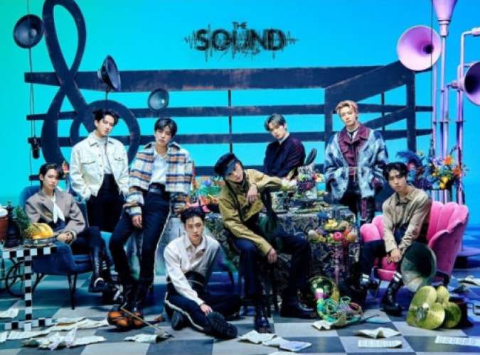 [未開封新品]ストレイキッズ日本アルバム Stray Kids THE SOUND CD限定版B