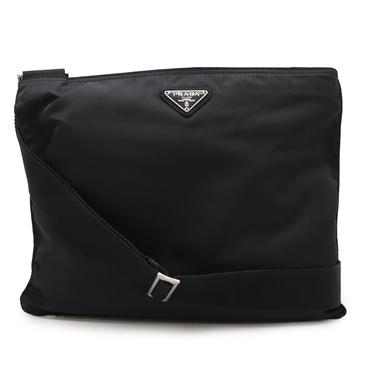 VELA ショルダーバッグ 斜め掛け マチなし ナイロン レザー NERO 黒 ブラック シルバー金具 B733