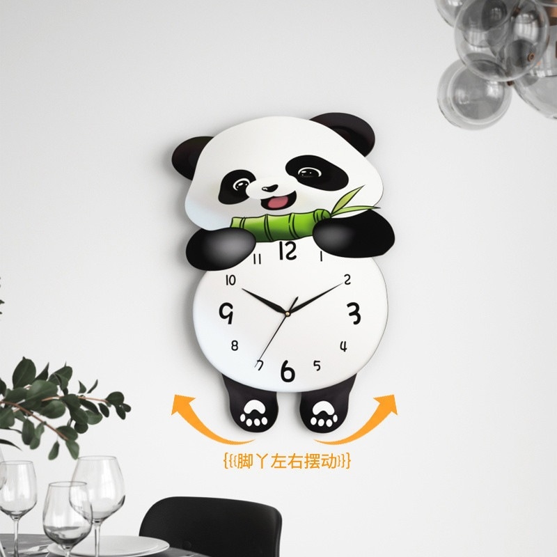 ネット有名人パンダ時計リビングルームサイレント時計壁掛け新しいクリエイティブクォーツ時計壁時計家庭用スイング壁時計