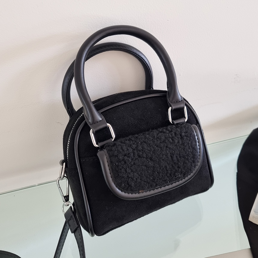 ヨルニングスエードミニクロスバッグ