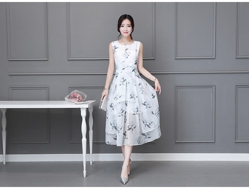 1314．花柄シフォンノースリーブドレス（ホワイト）　女子会 二次会 お呼ばれ 大人 かわいい パーティ