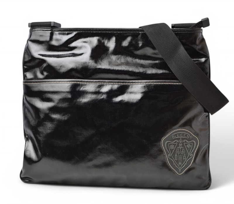 ショルダーバッグ バッグ クレストエンブレム PVC ブラック 181093