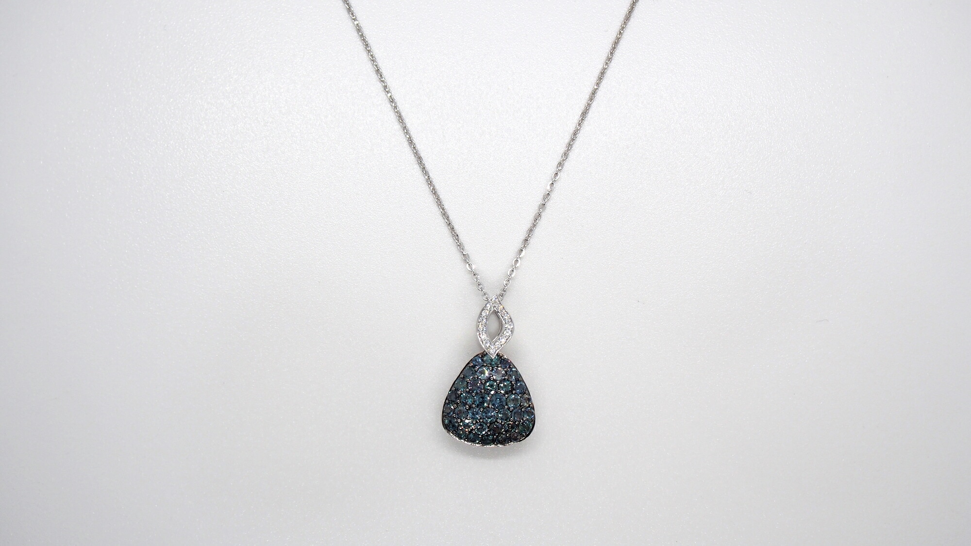 ペンダントネックレス アレキサンドライト1.84ct ダイヤモンド 0.09ct K18WG