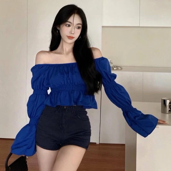 オフショルダーブラウス レディース シャーリング プルオーバー シャツ 長袖 ボリューム袖 スクエアネック ギャザー ショート丈 クロップド丈 レトロ かわいい ガーリー カジュアル おしゃれ