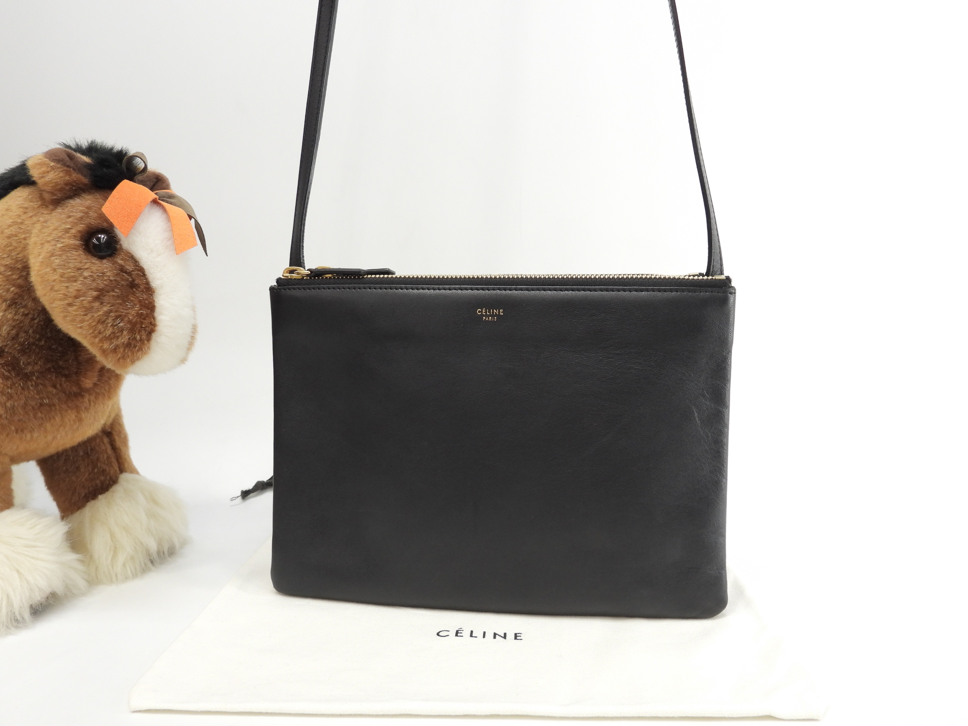 トリオラージ ポシェット レザー黒 クロスボディバッグ 斜掛ショルダー@U-CU-0166