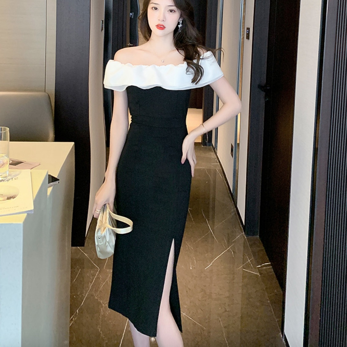 ワンピース デート ミモレ ミモレ丈 スリム タイト 細身 かわいい 大人可愛い きれいめ シンプル カジュアル 大人 上品 おしゃれ お洒落 主役級 存在感 夏 10代 20代 30代 レディース