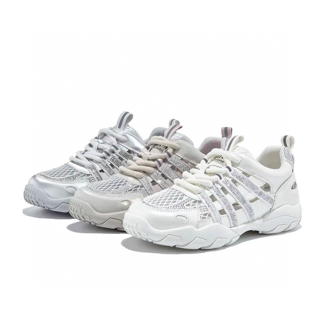 厚底中空フォレストガンプシューズ女性用2025年夏新作韓国風ファッショナブル万能快適通気性カジュアルスポーツシューズ 4,897円